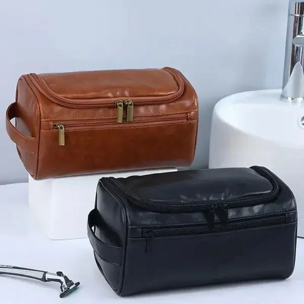 Trousse toilette suspendue cuir PU noir avec poignée de transport